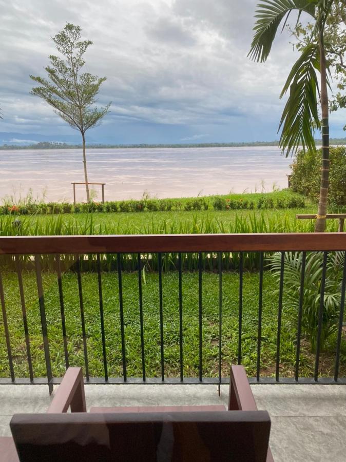 The Riviera Champasak Hotel Buitenkant foto