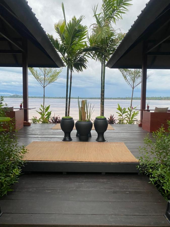 The Riviera Champasak Hotel Buitenkant foto