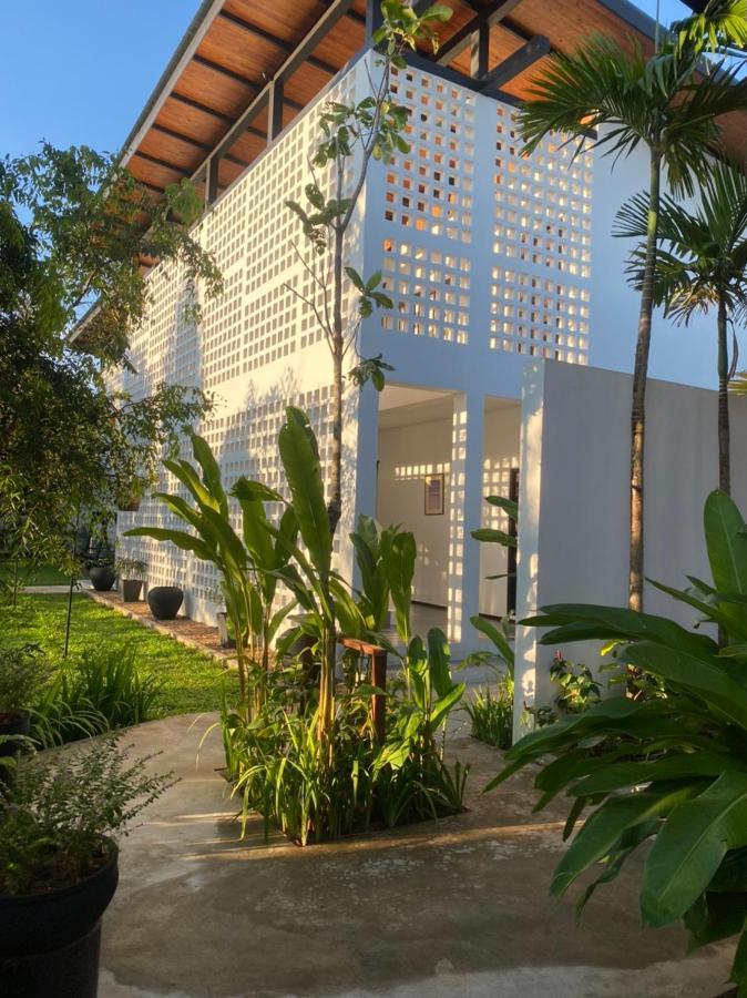 The Riviera Champasak Hotel Buitenkant foto